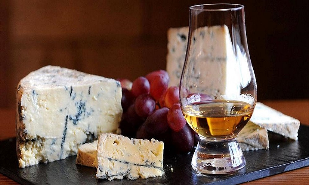 🥃🧀 Elevate Your Palate: Whisky and Food Pairing 🥃🧀

🔥 Smoky Whisky + Aged Cheddar

🌱 Peaty Whisky + Blue Cheese

🍫 Sherried Whisky + Gouda

🍐 Light Whisky + Brie

#WhiskyPairing #CheeseAndWhisky #whiskycasks #caskinvestment #whiskysolutions #whiskylover #whiksyenthusiast