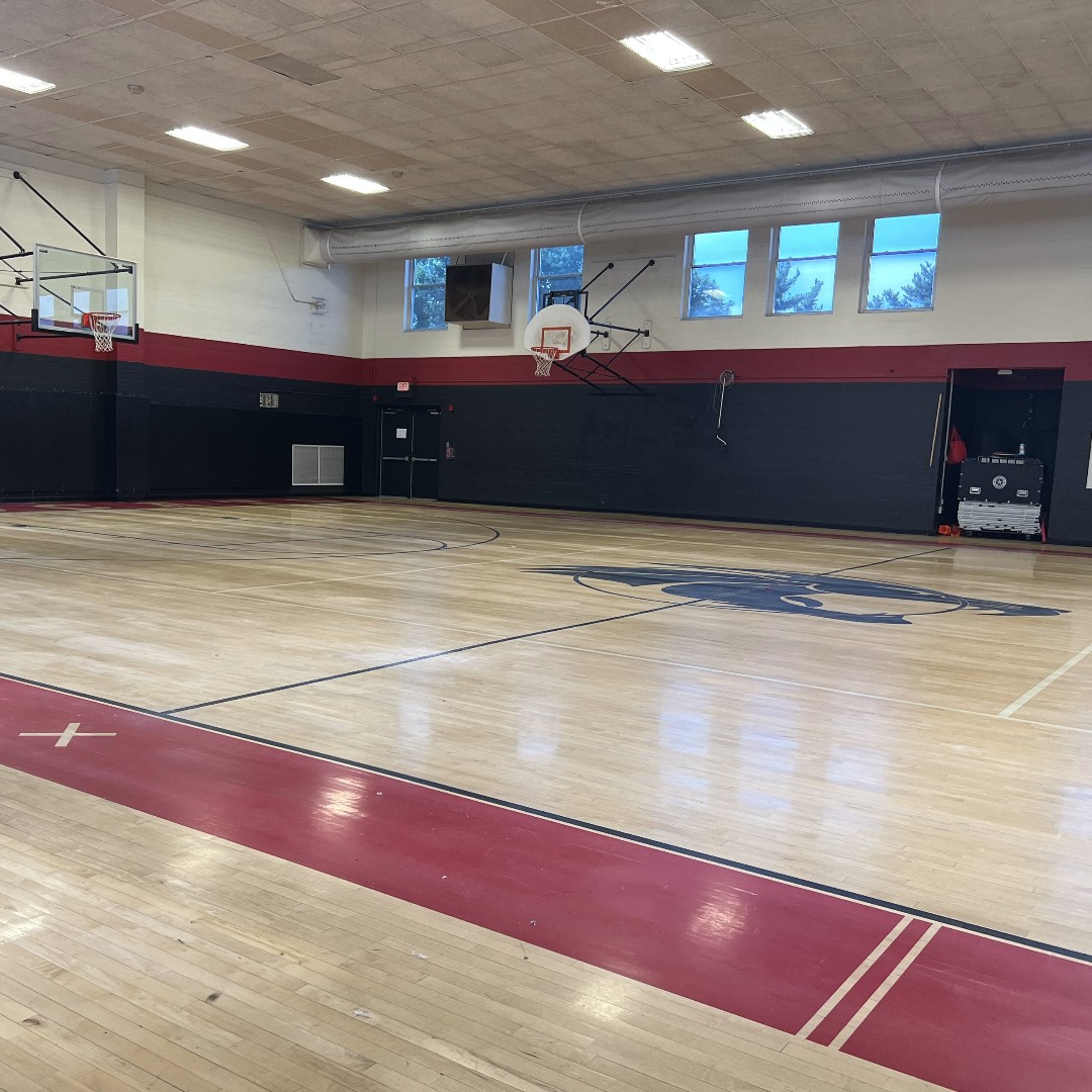 TheSienaSchool's tweet photo. Our gym floor has been freshly finished for the start of the fall athletics season! Swipe to see the before ➡️
#SienaWildcats #GoWildcats #SienaSilverSpring https://t.co/mEyqlf7JEK