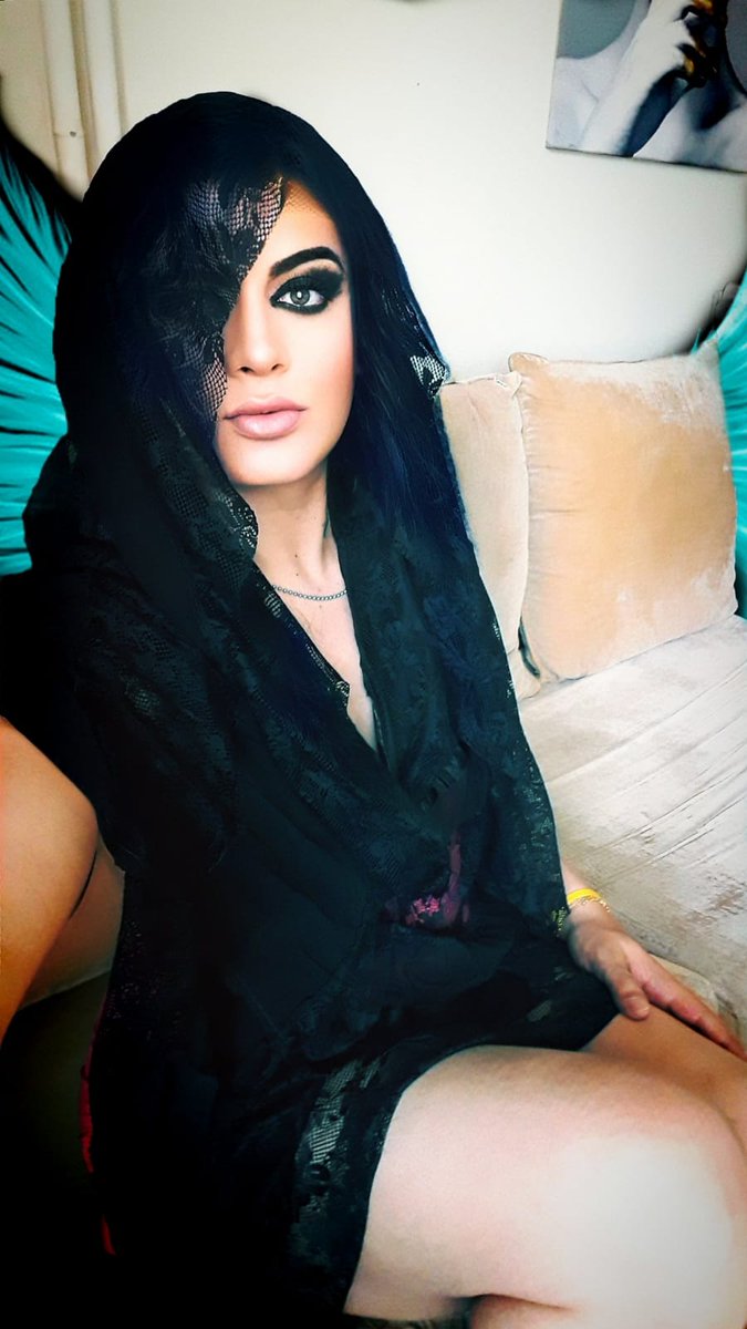 PauleneBuc10740's tweet photo. #corlutravesti lav si de la https://t.co/83vlPkzhxl