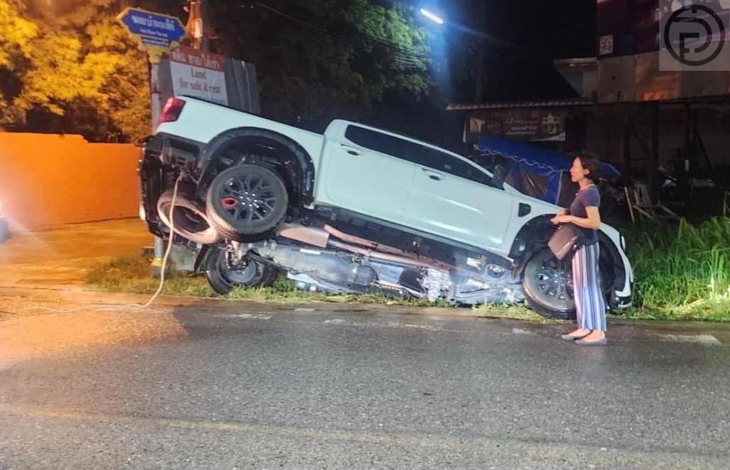 The_PattayaNews's tweet image. Luckily, nobody was injured in this #Rawai accident. 

thephuketexpress.com/2023/08/21/for…