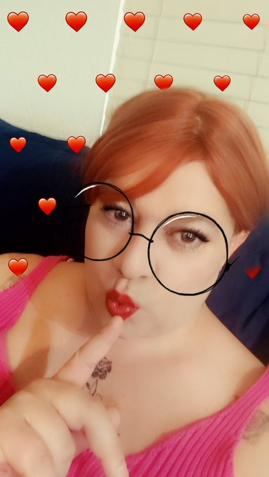 Happy Monday 💋💄 https://t.co/J2iGjy2Blr<a href="/tag/grinding"class="tags"><span>#grinding</span></a>