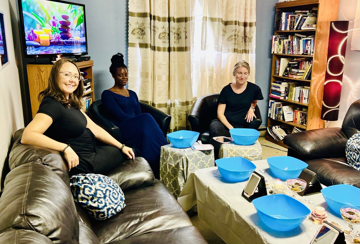 BravestoneC's tweet photo. Last week we had a special afternoon just for the mothers, where our counselors provided a pampering session. Our counselors are experienced in creating a nurturing, supportive atmosphere.

#wellness #support #journey #selfcare #domesticviolence #Manitoba https://t.co/8HZ0o8lMrH