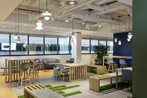 How can you better connect your employees at home and in the office?  
  We helped ServiZurich equip and integrate 35 workspaces with cutting-edge tech tools to inspire better collaboration  
  Find out more below: oal.lu/L0ODf