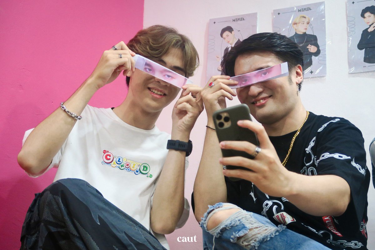 cautmarut's tweet photo. 𝙙𝙪𝙢𝙗 𝙖𝙣𝙙 𝘿𝙐𝙈𝘽𝙀𝙍 ‼️
#ADayWithNEVEL
@Dearyl_Rmdhn @yayiyu_yeol https://t.co/2v04hPt7Hf