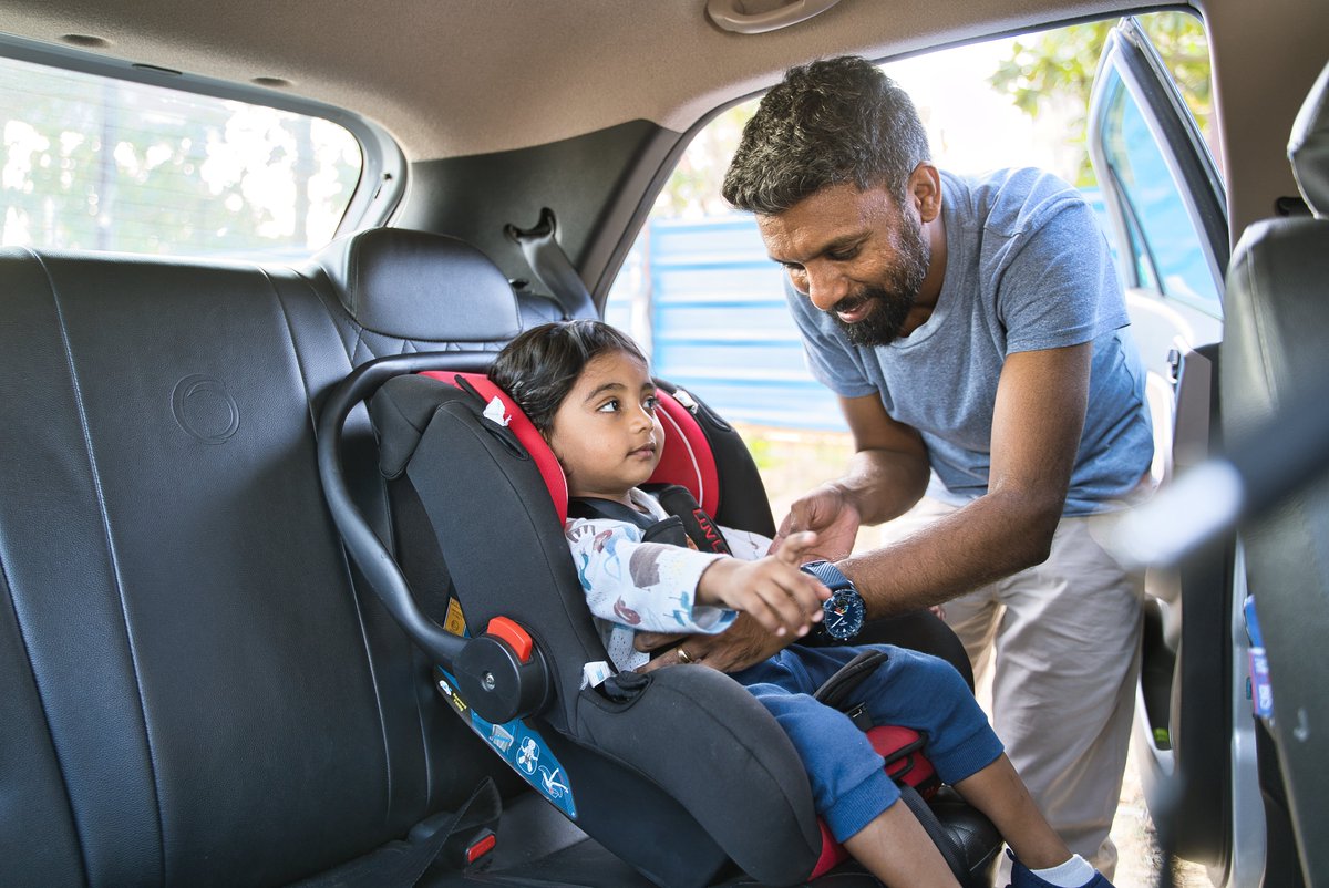 savelifeindia's tweet photo. Never underestimate the impact force of a crash!
@WHO warns that in a 50 km/h collision, an unrestrained child feels 20 times heavier โ a 5 kg baby becomes a 100 kg force.
Keep your little ones safe with proper car seats. Secure them with a #ChildRestraintSystem and ensure their protection.
Learn more about #speed management and child safety: https://t.co/ETP8JBAL7o
#CRS #SafeKids #ChildSafety #RoadSafety