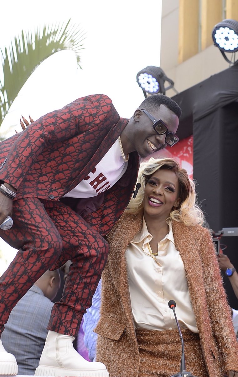 DouglasLwangaUg's tweet photo. NOKIA Smile | #CindyVsSheebah https://t.co/bPYYtssTIt