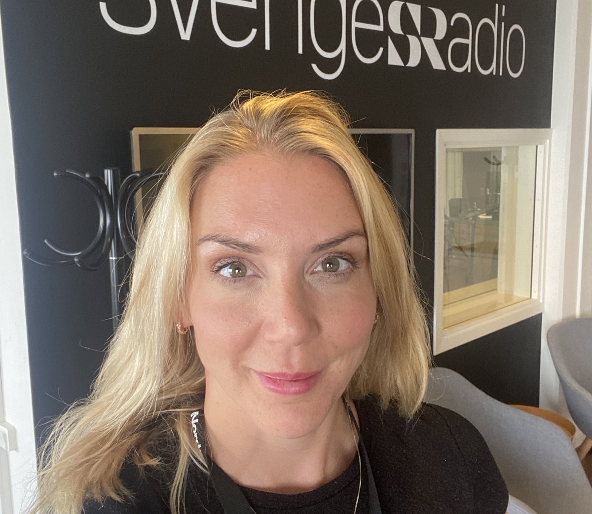 FridaBrattt's tweet photo. Strax pratar vi om börsen i #P4Extra @sverigesradio https://t.co/UGEBX8RndM