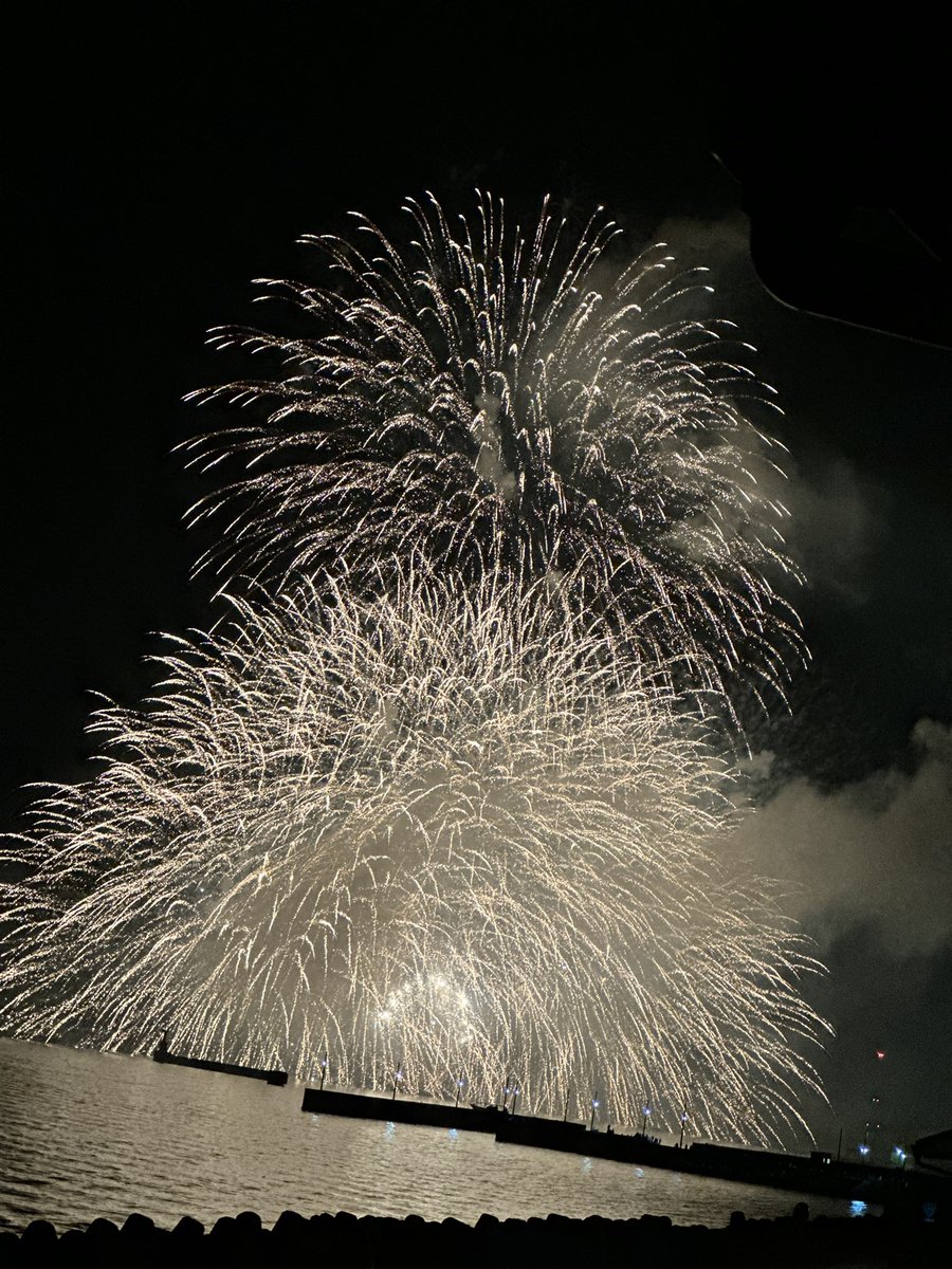 Syoo_0725's tweet photo. iPhone強い https://t.co/OFUb6XY4Xh