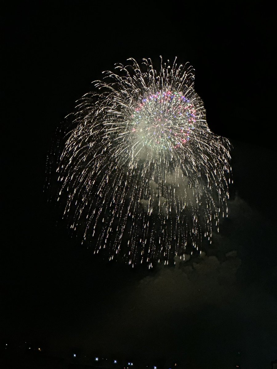 Syoo_0725's tweet photo. iPhone強い https://t.co/OFUb6XY4Xh