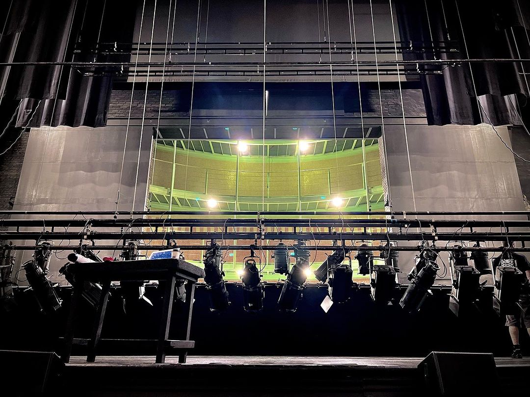 Tenemos más estrenos. HECHOS Y FALTAS arranca esta semana en gira y, en nueves días, llega a #Madrid, @elpavonteatro. Autores: JEREMY KAREKEN, DAVID MURRELL y GORDON FARRELL
Versión y Dirección: BERNABÉ RICO
Reparto: ANTONIO DECHENT, ANGELES MARTÍN y JUAN GRANDINETTI. (Foto vía