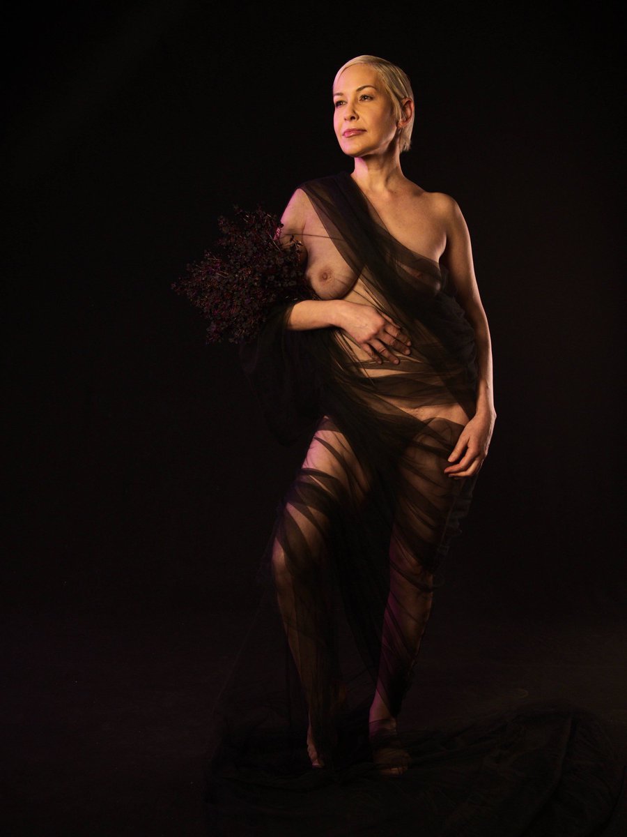 FOPimages's tweet photo. Fashion art nude set with Ann Teak #artmodel #artnude #TooHot4IG https://t.co/6effKoviEc