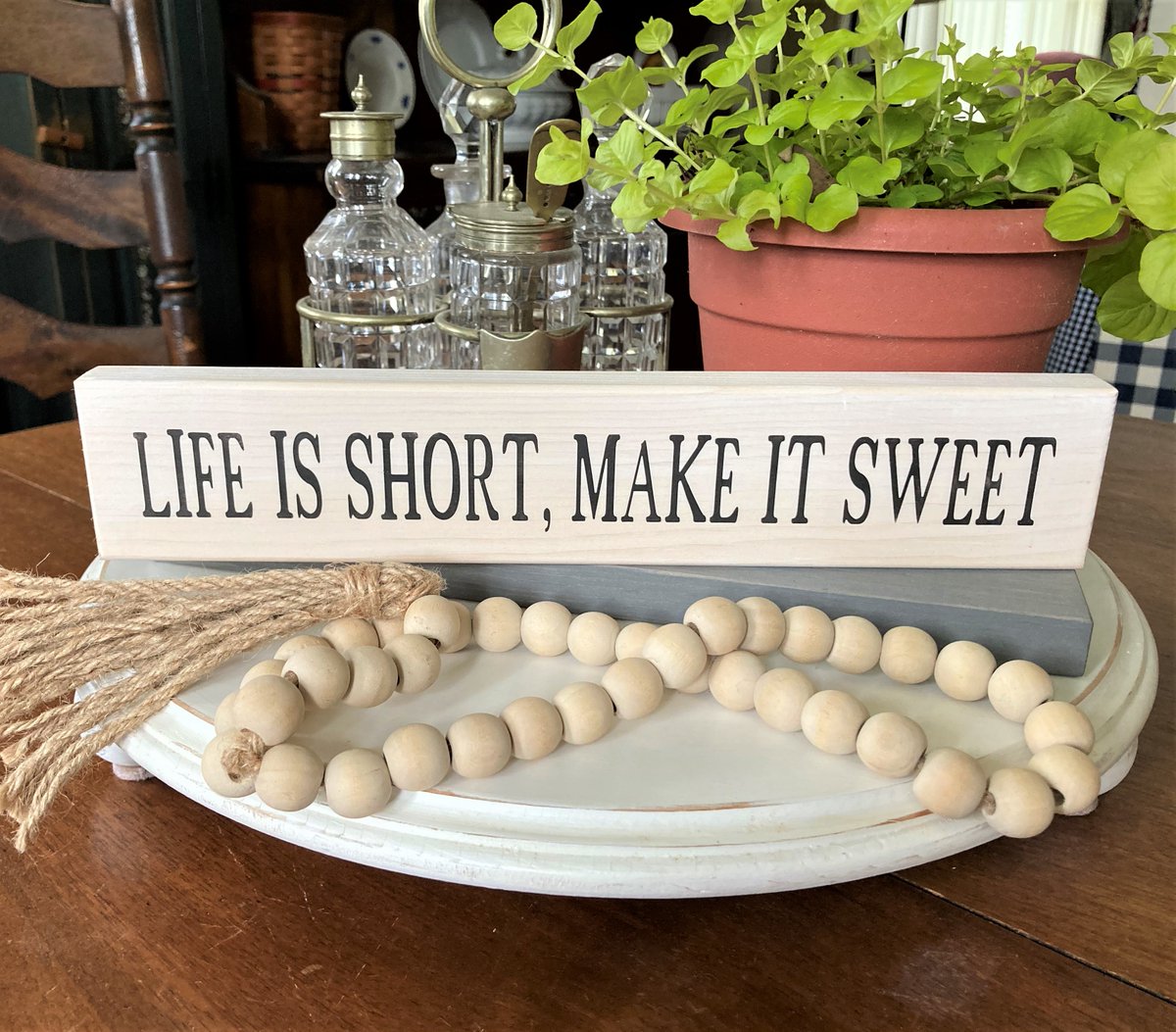 CountryWorkshp's tweet photo. #LifeisShort Shelf Sitter #SignBlock Make it Sweet Wood Sign #smilett23 https://t.co/jN3ATRyNnm via @Etsy https://t.co/vpoOnM10jV