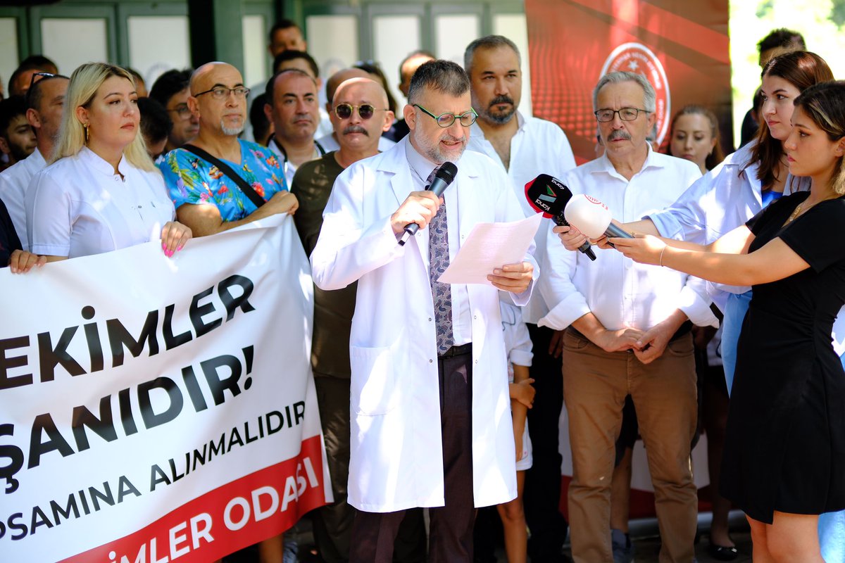 AntalyaVHO's tweet image. Mesleğimize karşı artan fiziki, psikolojik ve ekonomik şiddete hayır demek, Sağlıkta şiddet yasası kapsamına alınmak için 21 Ağustos 2023 Pazartesi Aydın Kanza Parkında gerçekleştirilen basın açıklamamız.