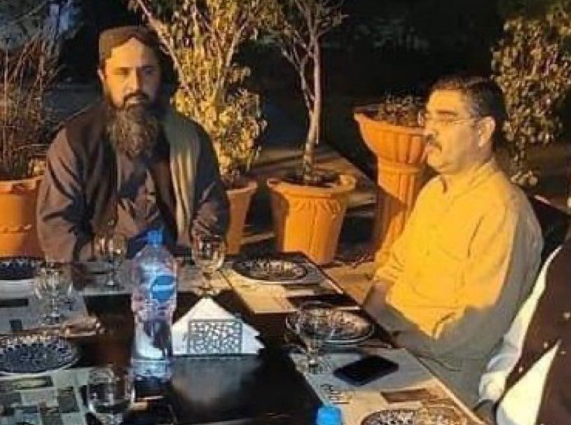 zenab_naseer's tweet photo. Even as a delegation from #Balochistan met with #AnwarulHaq, his reality of being a stooge of #EvilPakistan's establishment is widely known. A person who dines with terrorists can only bring misery to #Balochistan & rest of #Pakistan.
@Hani_Baloch7
@Saeed_Baloch25
@FawazBaloch7 https://t.co/yz5OoDmOSA