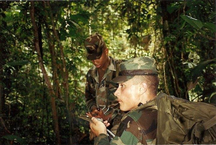 Joe_McAuliffe76's tweet photo. Back when all we had was a map and a compass. The original @USArmy Jungle School. Ft Sherman, Panama. Who has pictures of themselves using a 🧭 Comment👇👇👇
#ClimbToGlory
#JOTC #Panama #BDUs
@Southcom @ARMYSOUTH @25thID @USArmySMA @FORSCOM @18airbornecorps @armysfabs @10MTNDIV https://t.co/EBfRjre93v