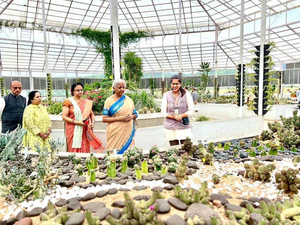 Smt @nsitharaman visits Cactus Garden, a unique botanical garden at the @souindia in Kevadia, Gujarat. The Cactus Garden has been created to exhibit a huge variety of Cacti and succulents. The thought behind the development of the Cactus Garden is to provide an experience of…