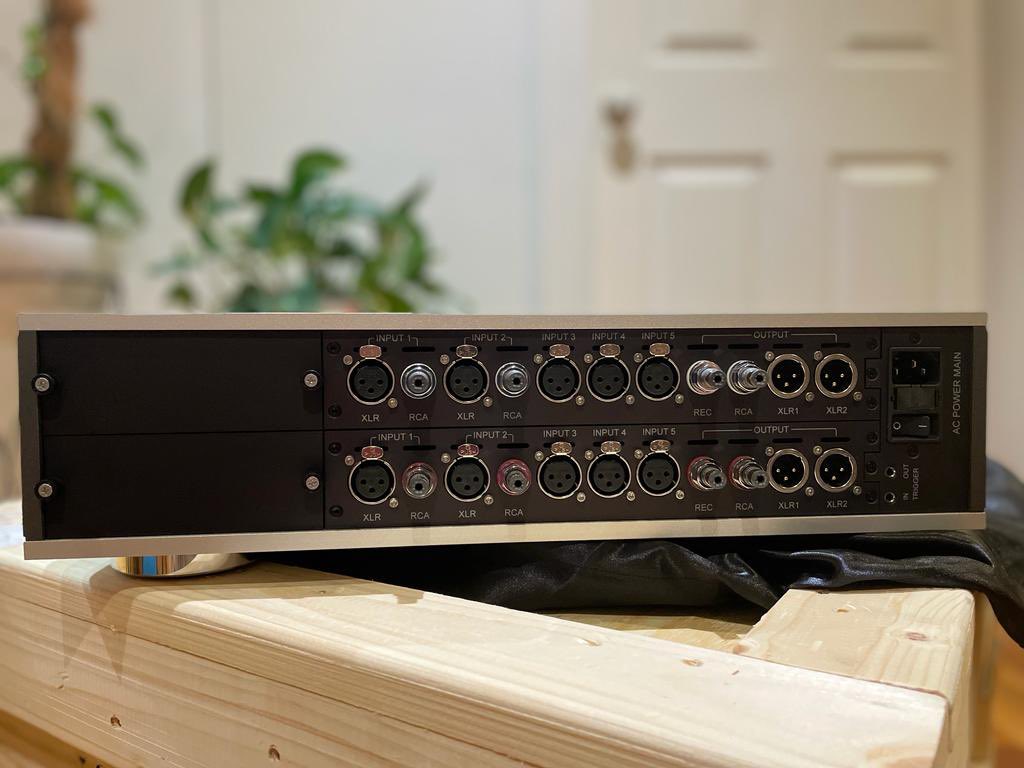 Absolute_Hi_End's tweet image. NEW ARRIVAL 

All New Preamplifier - Strumento No.1 EVO by Italian manufacturer Audia Flight just landed in Australia!
Such a superb performer!

@AudiaFlight #audiaflight #audiaflightstrumentono1evo #audiaflightpreamp #audiaflightaustralia #highendaudio