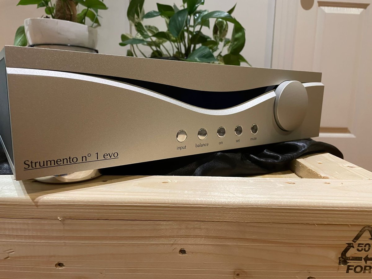 Absolute_Hi_End's tweet image. NEW ARRIVAL 

All New Preamplifier - Strumento No.1 EVO by Italian manufacturer Audia Flight just landed in Australia!
Such a superb performer!

@AudiaFlight #audiaflight #audiaflightstrumentono1evo #audiaflightpreamp #audiaflightaustralia #highendaudio