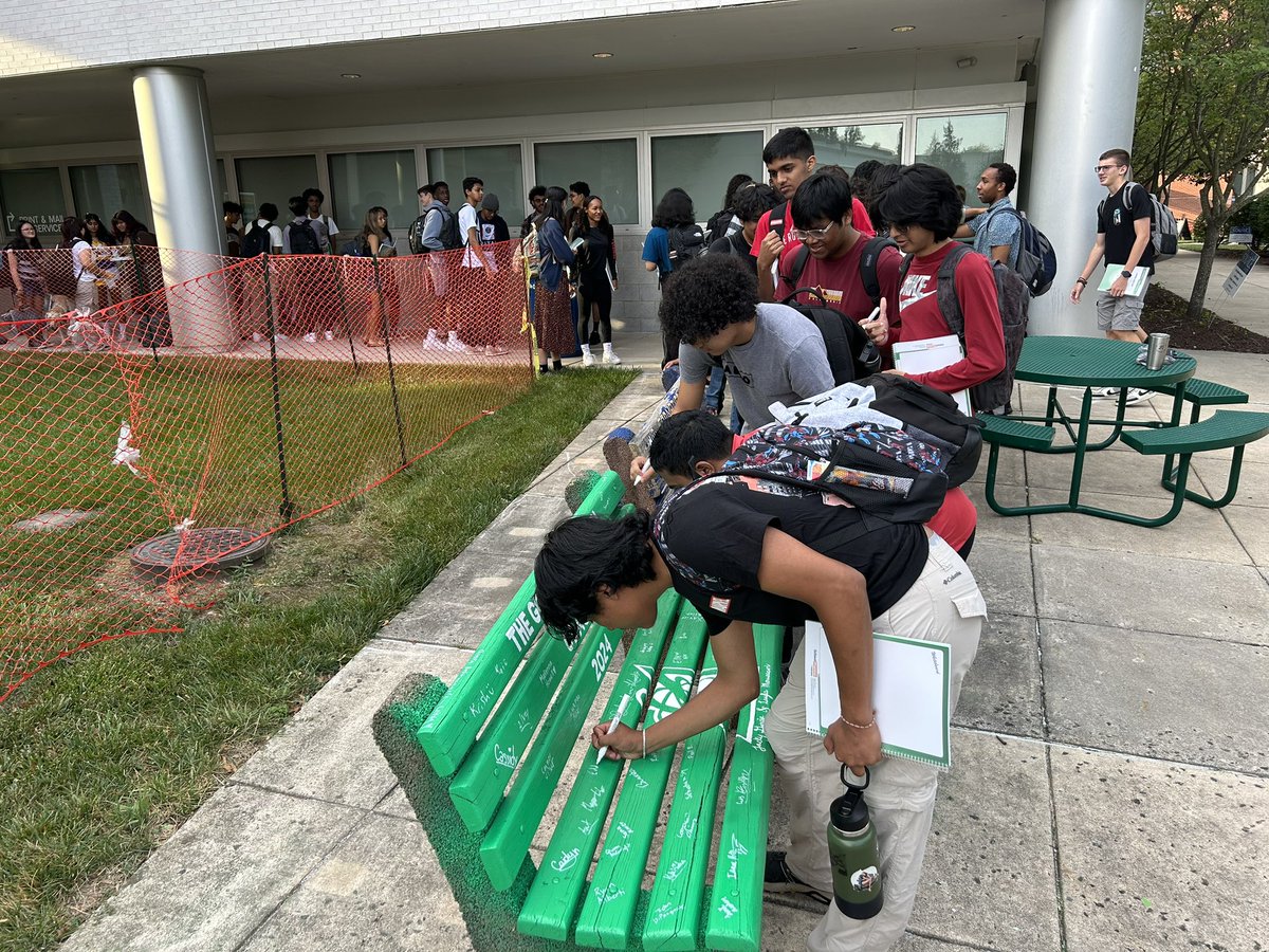 Gov_School_Innovation_Park tweet media