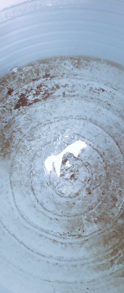 GhadgeSahil's tweet photo. There is no drinking water or usable water available in our residency seen 4 months we have to purchase drinking water every day from local vendors which is very unhygienic Grampanchayat had provided 3000ltr water tank for minimum 25 house once in 2 days which is not sufficient. https://t.co/UZcTZiPvuM