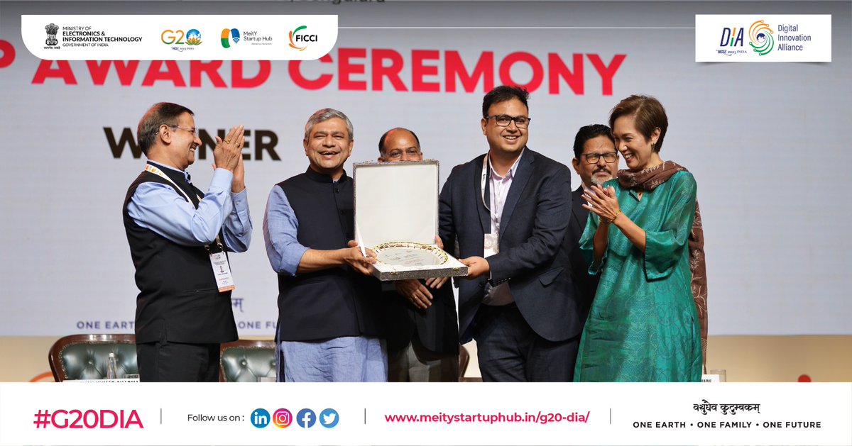 The startup Environsens from Singapore was declared as the winner in the Circular Economy sector, at the #G20DIAMegaSummit.  

#G20DIA #G20India #G20DEWG #DigitalInnovationAlliance #StartUp #AmritKaal #Techade