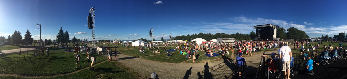 iampoofer's tweet photo. Wow. 8 years since @phish #magnaball
What a FANTASTIC festival. The music was soooooo good. The weather was perfect. All the friends made it.
Take me back https://t.co/ezVH03rXvP