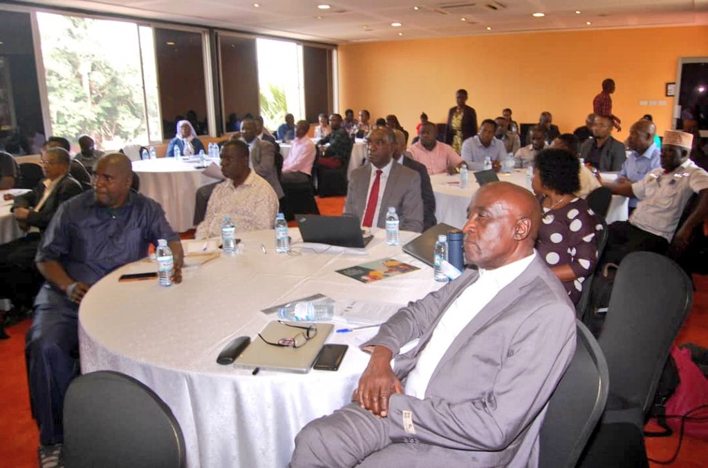 MAAIF_Uganda's tweet image. The workshop aims to shed light on the innovative and collaborative approach of Public-Private Partnerships (PPPs) in tackling the significant challenges posed by Foot and Mouth Disease and other Transboundary Animal Diseases.

#FMDControl
#FMDControlUG 
#TBADControl