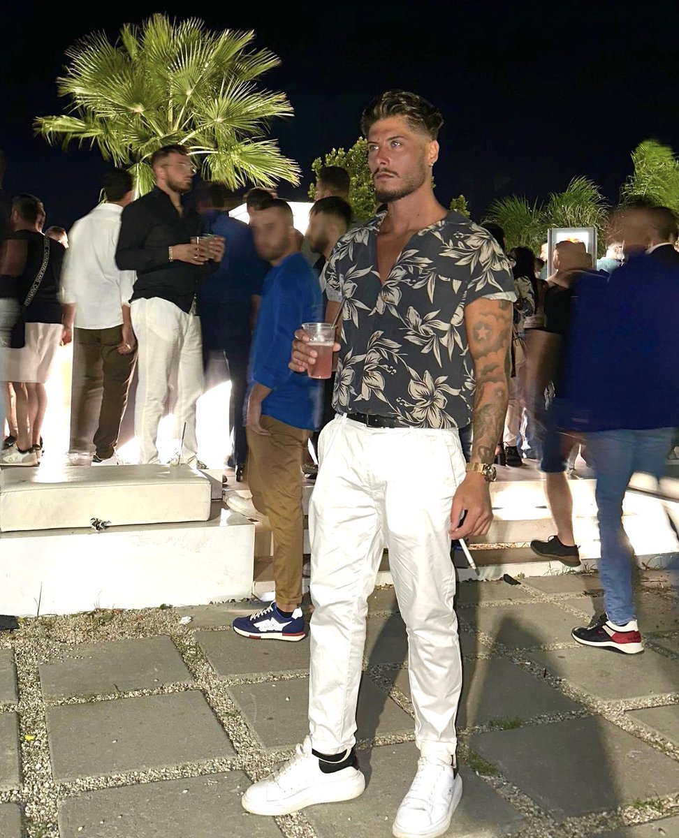 Master da più di 10 anni 🥳 🎉 🦶🏻  andate a iscrivermi al mio of 💙🤍⛓️