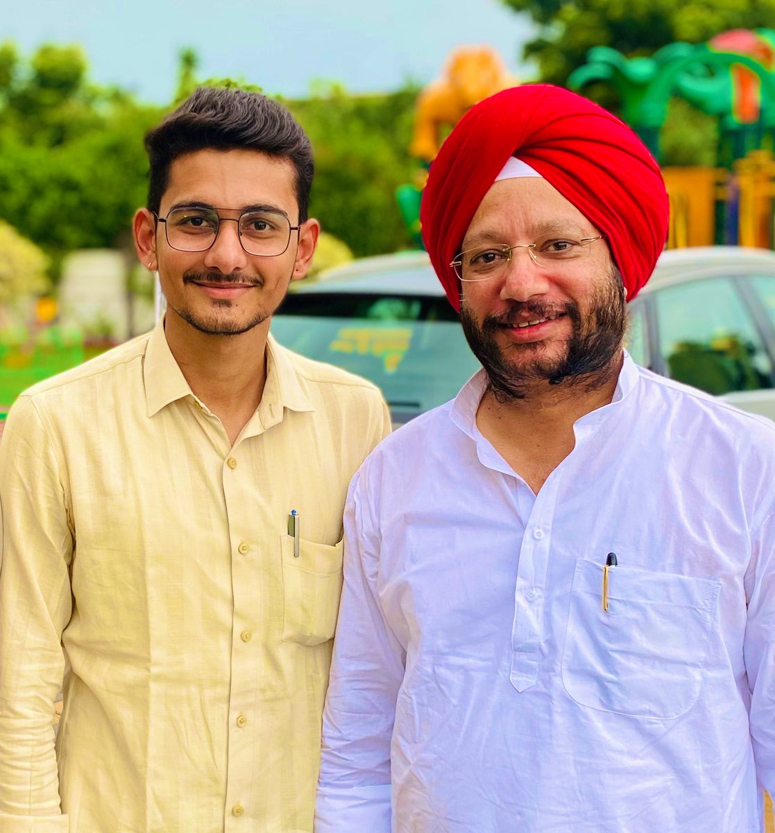 AmanDubey_'s tweet photo. Had a warm meeting with CWC Member and AICC Inchage (Admin &amp; Coordinator) Sh. @gurdeepsappal ji at Sagar, Madhya Pradesh. https://t.co/NWZIgiLouB