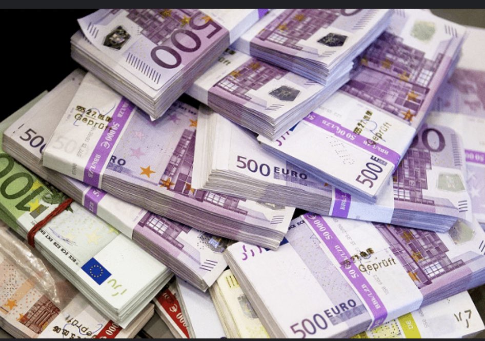 ilariaduca1's tweet photo. Se parlare di Ultimo fosse un lavoro: https://t.co/EZKFyI1TJv