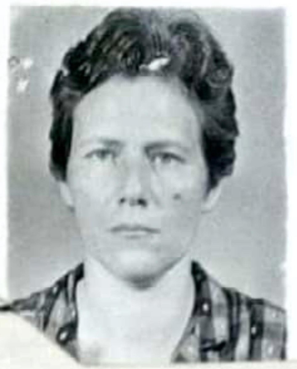 Hoy #21Ago se cumplen 13 años de la partida de mi vieja, Maja Poljak, una judía comunista que huyó de #Yugoslavia a #Venezuela en medio de la Segunda Guerra Mundial. 

De cara a su centenario, que se cumplirá  el 12 de marzo de 2024, estoy escribiendo un libro sobre ella: