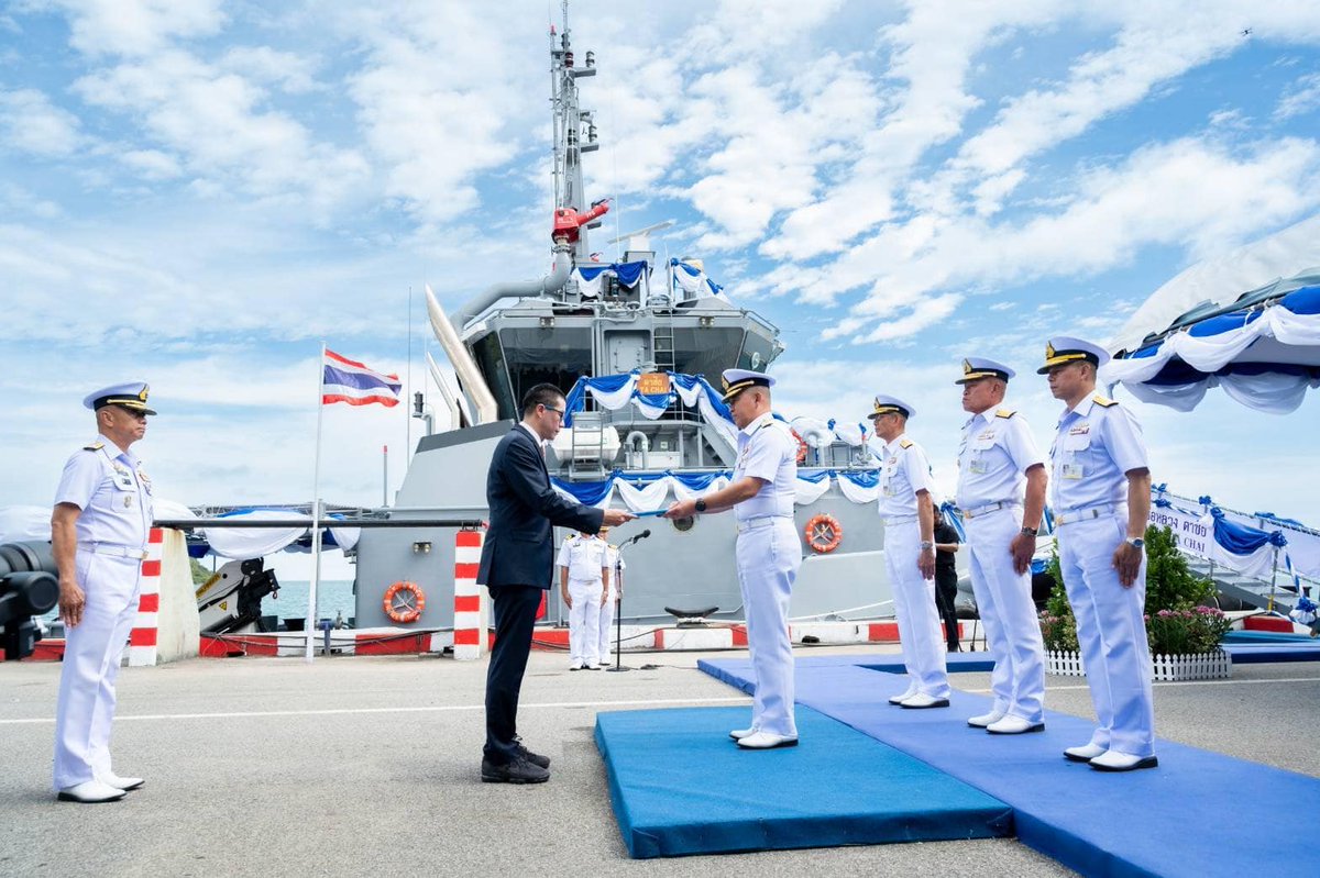 aag_th's tweet photo. 🇹🇭🇨🇦⚓️AAG_th บันทึกประจำวัน: กองทัพเรือไทยทำพิธีรับมอบเรือลากจูงขนาดกลางใหม่ #เรือหลวงตาชัย https://t.co/rBFf5XPsC6
#Thailand #Navy @prroyalthainavy #กองทัพเรือ #Canada @RobertAllanLtd #ASIMAR #Tugboat https://t.co/tnBePBI0zD