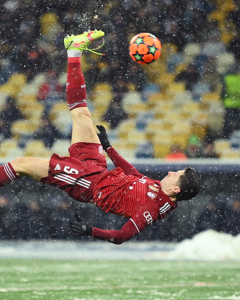Cold.

#UCL