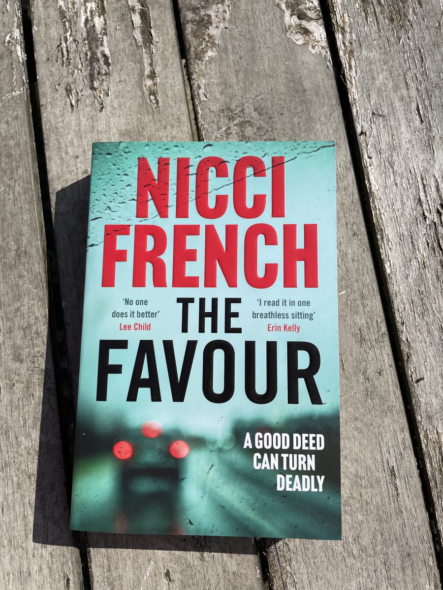 Nicci French tweet media