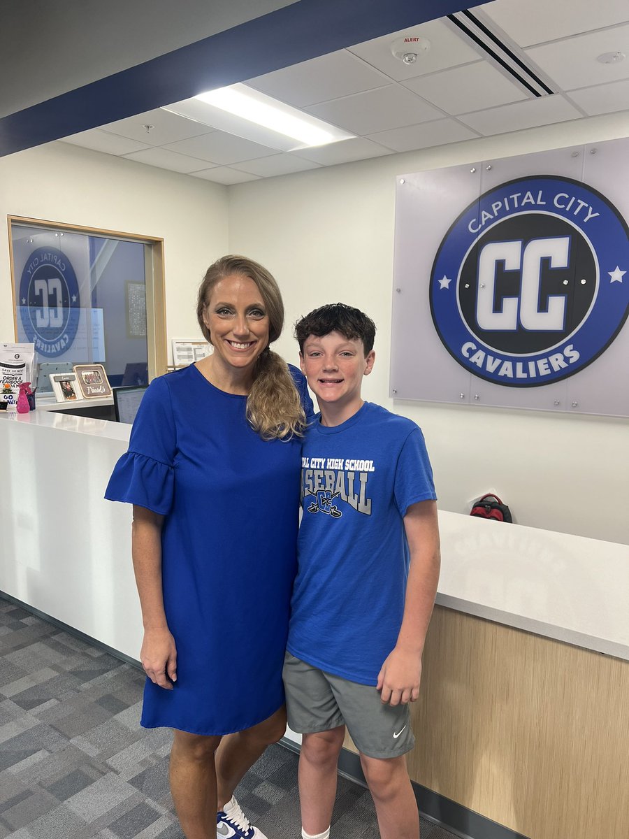 BethHouf's tweet photo. Here we GO!!! First day of school 💙 #BackToJCSchools #ProudToCallOurHomeCC https://t.co/HF2IbwK4UQ