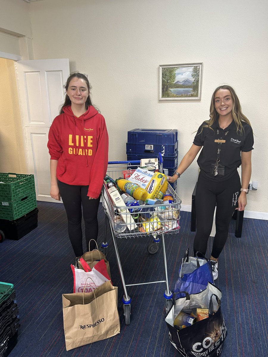 Thank you to the girls from @DavidLloydUK in Glasgows West End for dropping off this Amazing donation, Thank you to everyone who donated