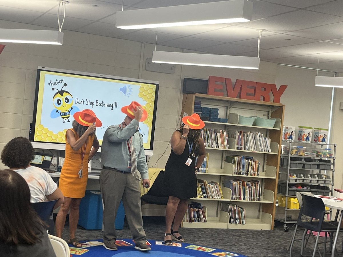 Lewis Dual Language Elementary tweet media