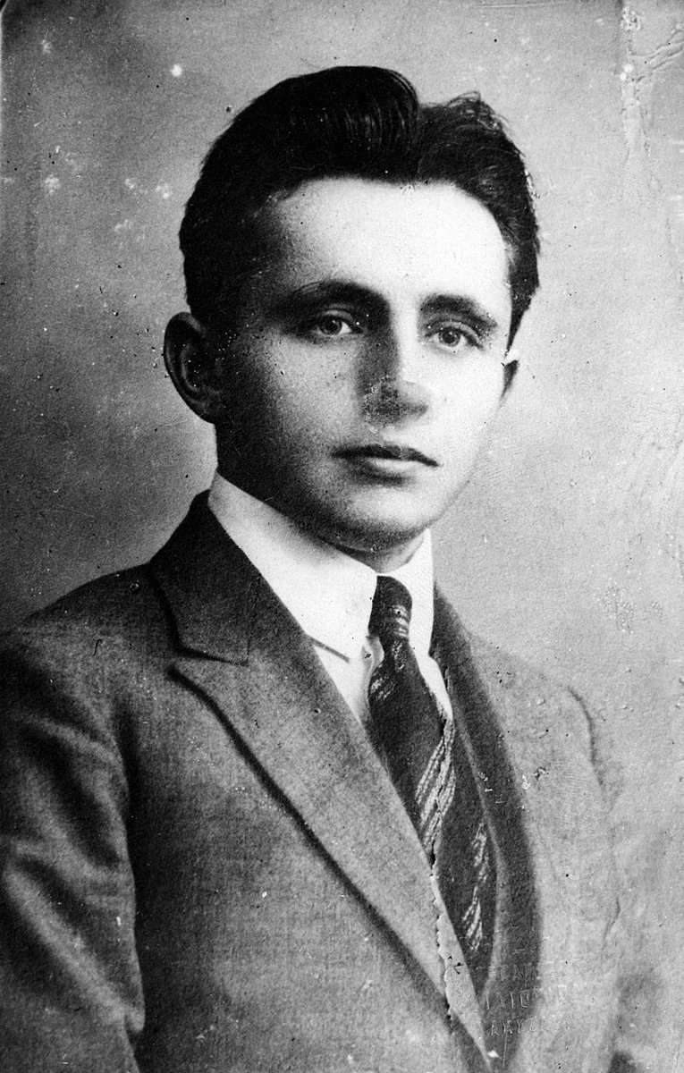 Stanisław Dubois was murdered #OTD in 1942, by German occupiers in KL Auschwitz.

He was a Polish politician, important figure of the Polish Socialist Party and member of the Parliament. During WW2, he was organizing anti-German resistance for which he was arrested and killed.