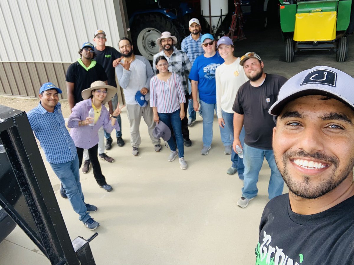 WheatInnovation's tweet photo. 2023 winter wheat harvest is finally completed. 🌾
Thank you TeamWheat! #Gratitude 🙏
Relax or Restart👈
Short turnaround but this Super Team 🦸🦸‍♂️ will do it! #WinterWheatBreeding
#HRW24 🤞@SDState https://t.co/q7zNkp17p6