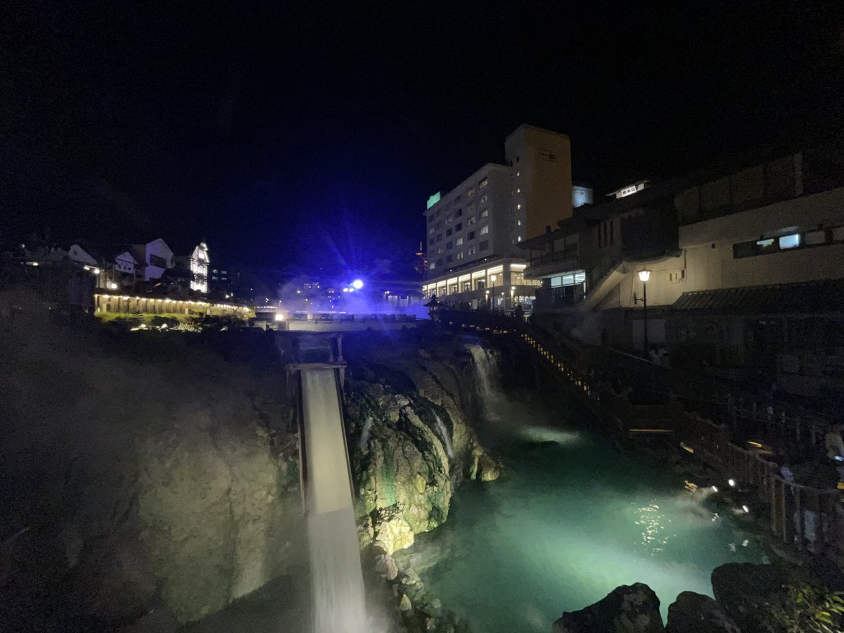 Gai3313's tweet photo. 家族で草津温泉にきてまーーす♨️ https://t.co/XUKaJ1XSQk