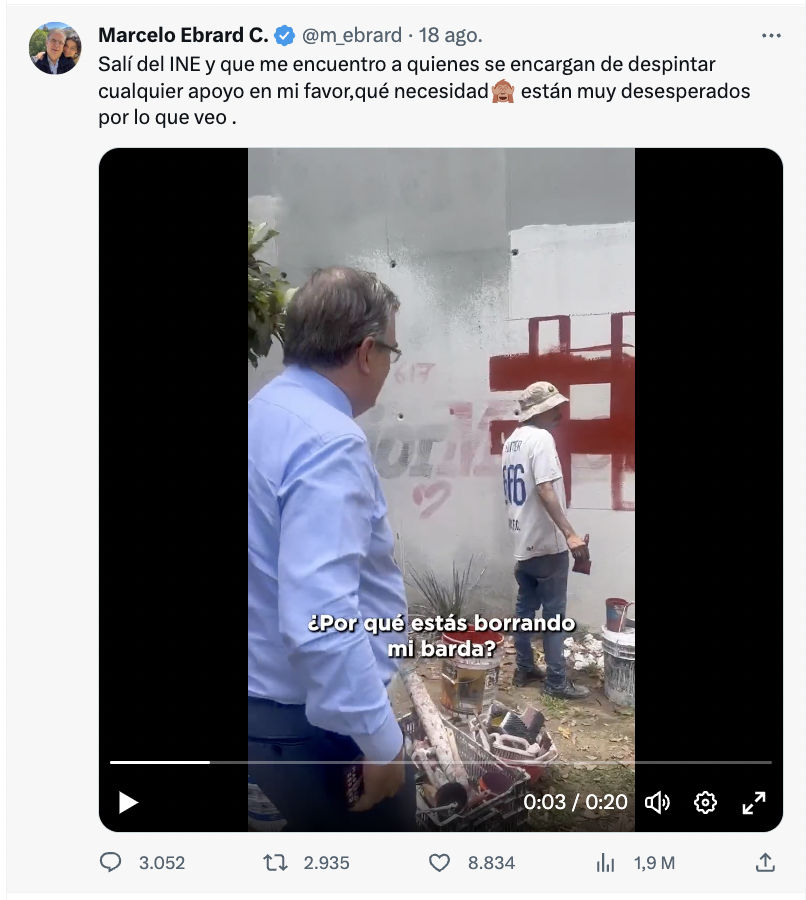 vampipe's tweet photo. Nos burlamos que @m_ebrard reclamaba a un "seguidor" de @Claudiashein pintaba sobre su barda, pero..

En la portada de @Reforma ya dijeron quién es, es Subdirector de la @SOBSECDMX.

¡ ES FUNCIONARIO DE LA CDMX !

Gana $35 mil pesos de nuestros impuestos para promover a Sheinbaum https://t.co/qv2HzntbnK