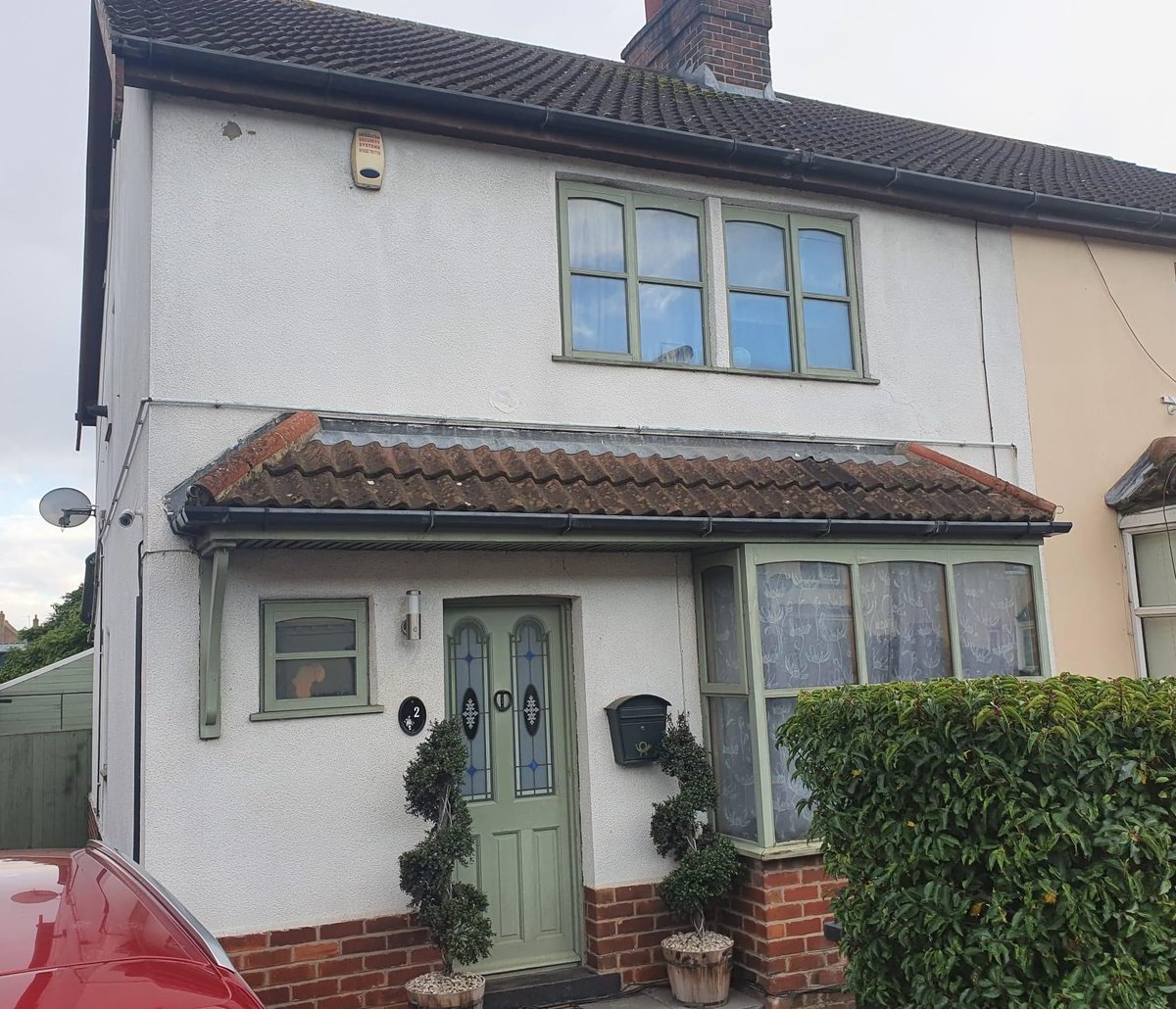 StarglazeHI's tweet image. Swipe to see the transformation 👉

This customer opted for flush sash windows in our beautiful agate grey. Their home is now transformed, adding kerb appeal. 
For your free quote, call us on 01522 512020. 

#flushsash #flushwindows #greywindows #agategrey #windowreplacement