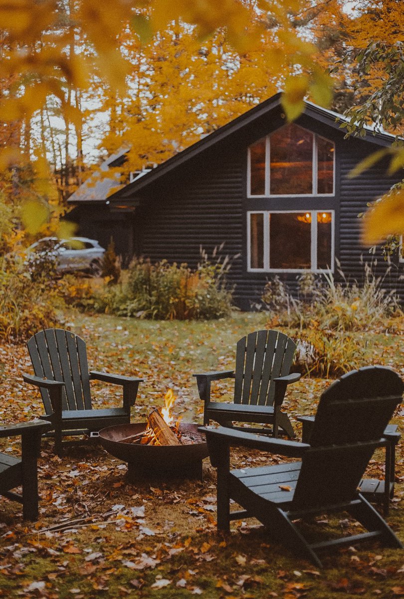 aperfectpumpkin's tweet photo. Autumn bonfire https://t.co/2CS7OtpQ2W