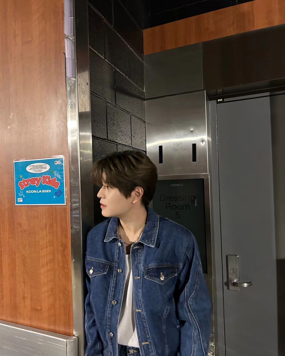 SkzHn2023's tweet photo. Actualizacion de Seungmin en su Instagram personal ๐ถ
-๐ก
#StrayKids #์คํธ๋ ์ดํค์ฆ #KCONLA2023 #KCON #SKZinLosAngeles #SKZ_SuperBowl #5_STAR #5_STAR #STAY #์คํ
์ด #KPOP #2023STAYweeK #์คํ
์ด์ #์คํ
์ด #Seungminlo #LoveStay #STAY #StraykidsenHonduras https://t.co/MPfPKD7MQE