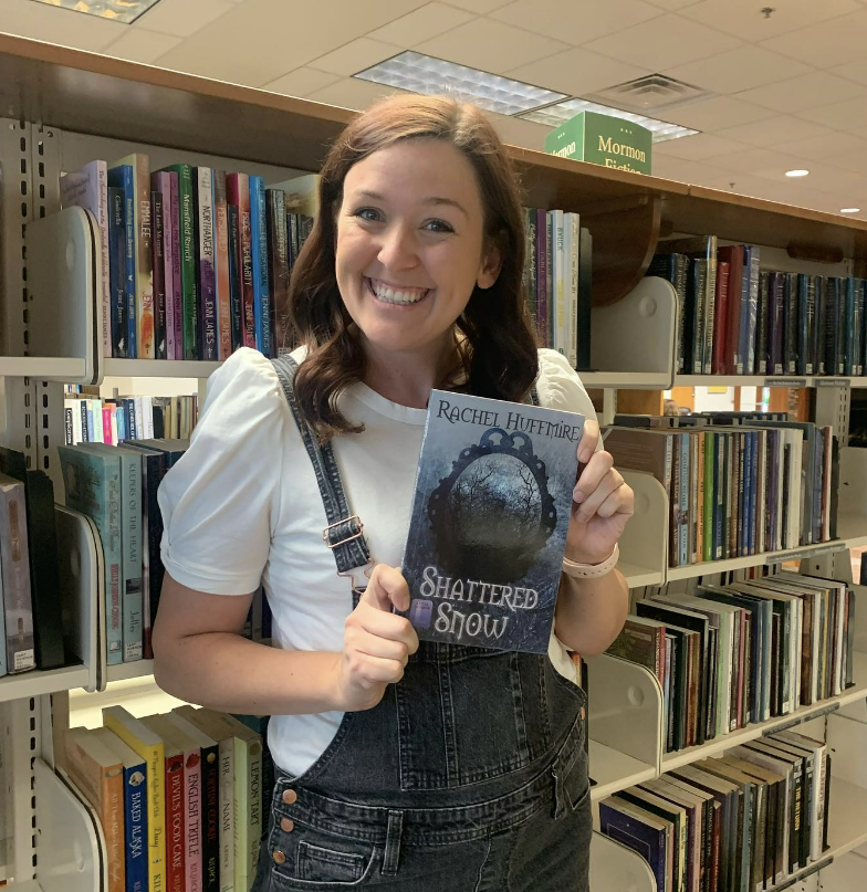 RachelHuffmire's tweet photo. Spread the word about books you love AND support your local library! Request your favorite books. It's completely free. For a step by step guide, check out this step by step guide: https://t.co/vNqNs4zS9X https://t.co/wEfbDz8hIu