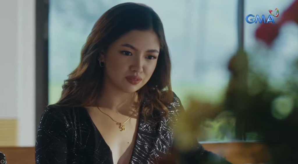 AltheyuhMoves's tweet photo. Beatrice seems to be preoccupied.  Seems bothered and also made it clear she  is over alcohol. and when she says things it is over. It is over.  May I just say I love Lianne Valentin and Dingdong Dantes scenes? #RBTheAffair https://t.co/TWMmxrevFB