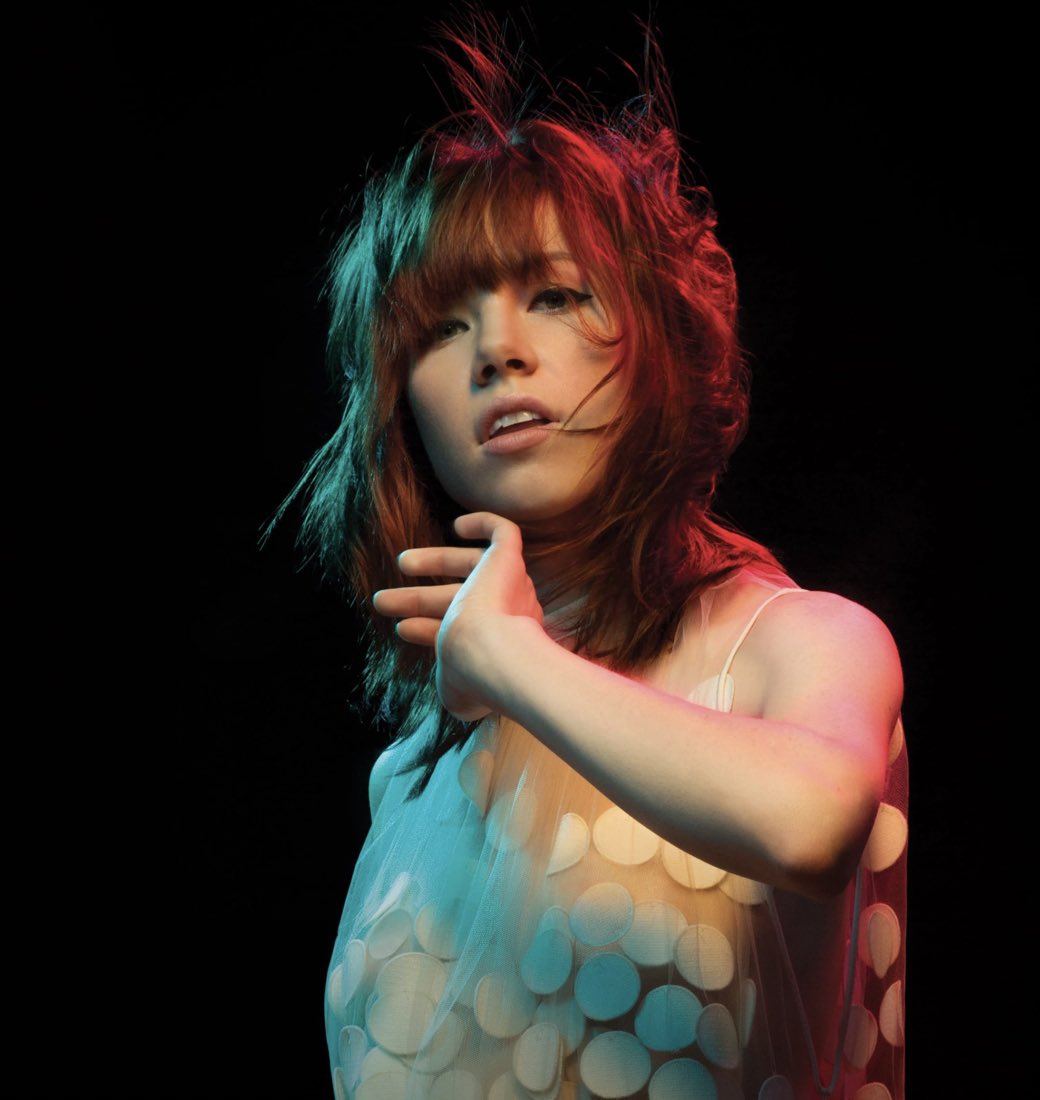 Carly Crave tweet media