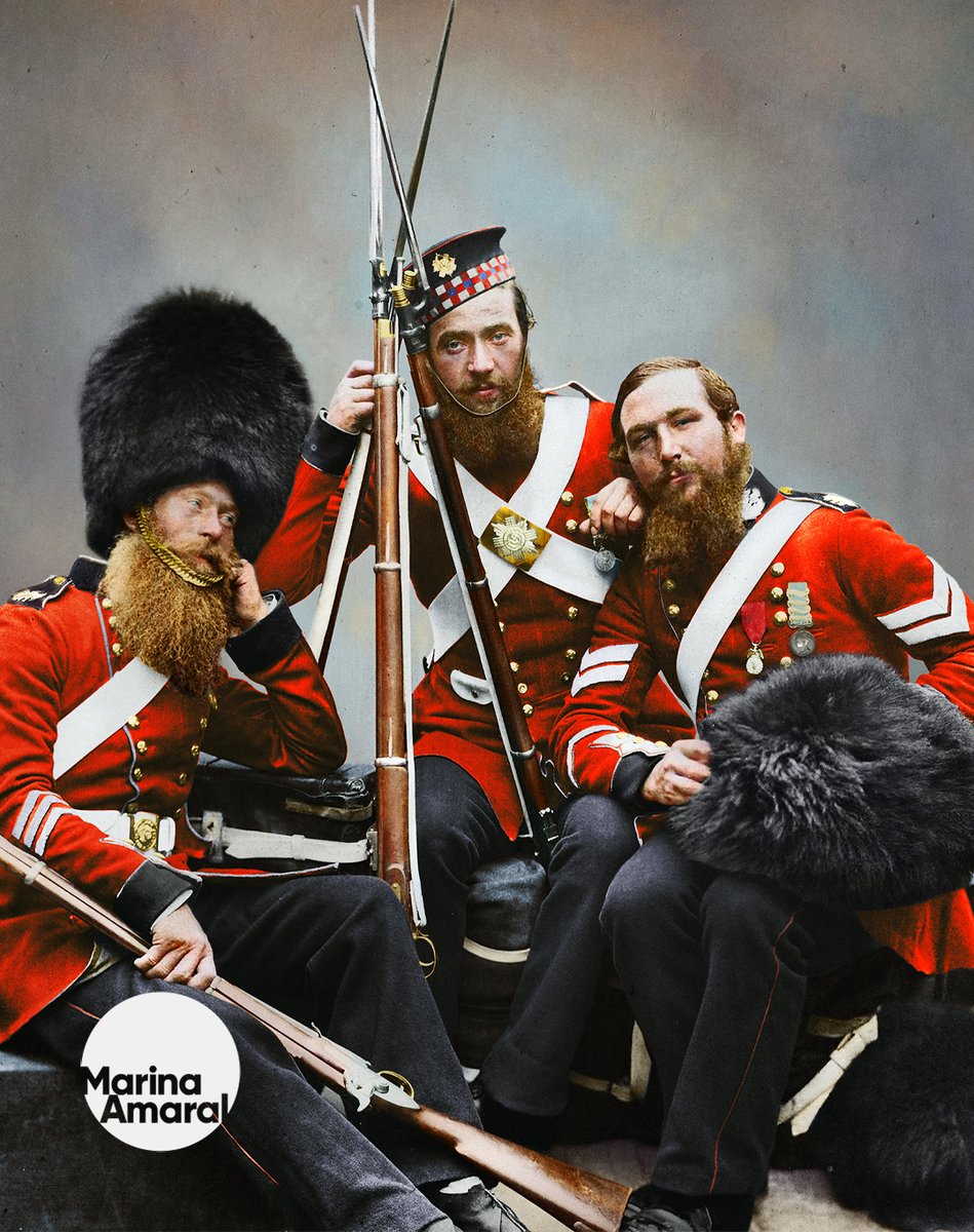 (Colorized by me - Please RT if you like it!) Scotch Fusileer Guards, from the series 'Crimean Heroes'. Taken in 1856 by Joseph Cundall. After the Crimean War, Queen Victoria commissioned Joseph Cundall and Robert Howlett with the task of photographing its heroes.