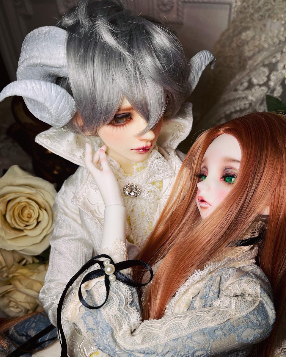 <a href="/rollingpumpkin1/">rollingpumpkin</a> 様と<a href="/katharsis_kaka/">𝕶𝖆𝖙𝖍𝖆𝖗𝖘𝖎𝖘</a> 様の美しいメイクの2人です🥰

👑🧣<a href="/C_minato17/">みなと@Cerisier*Noir</a> (長い間、裸で過ごしたお兄ちゃんはみなとさんに救われました！)