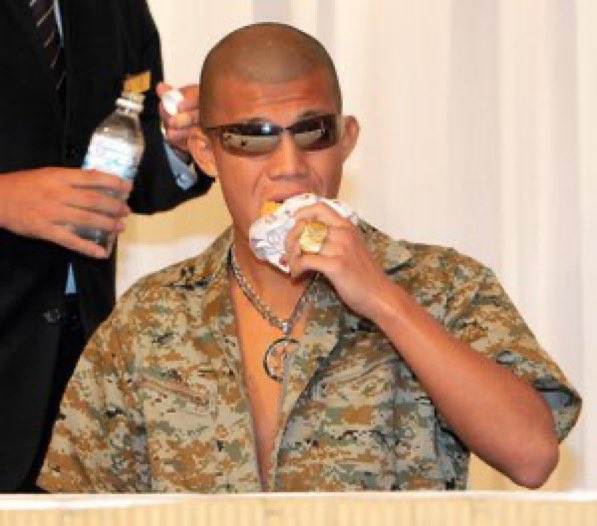 ｶﾞﾂｶﾞﾂ

(ほんとはふわふわのマシュマロが食べたいのら)